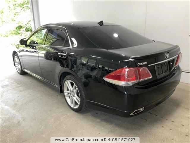 toyota crown 2010 CFJ1571027 image 2