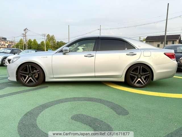 toyota crown-hybrid 2013 CFJ1671877 image 2