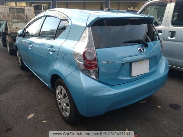 toyota aqua 2012 -TOYOTA 【尾張小牧 502ﾌ5681】--AQUA DAA-NHP10--NHP10-2048217---TOYOTA 【尾張小牧 502ﾌ5681】--AQUA DAA-NHP10--NHP10-2048217- image 2