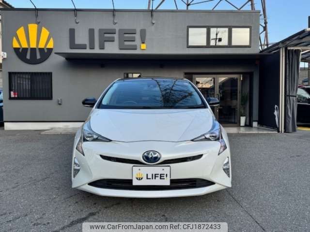 toyota prius 2018 CFJ1872433 image 2