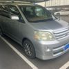 toyota noah 2006 CFJ1705068 image 2