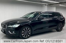 volvo v60 2023 quick_quick_5AA-ZB420TM_YV1ZWK8M7P2535876