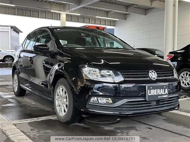 volkswagen polo 2017 -VOLKSWAGEN--VW Polo DBA-6RCJZ--WVWZZZ6RZHU012023---VOLKSWAGEN--VW Polo DBA-6RCJZ--WVWZZZ6RZHU012023- image 1