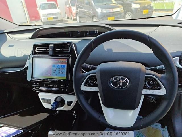 toyota prius-phv 2018 CFJ1620381 image 2