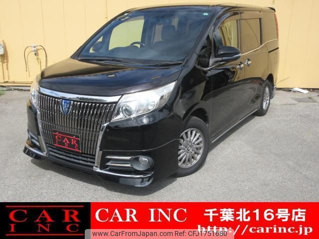 toyota esquire 2015 CFJ1751680 image 1