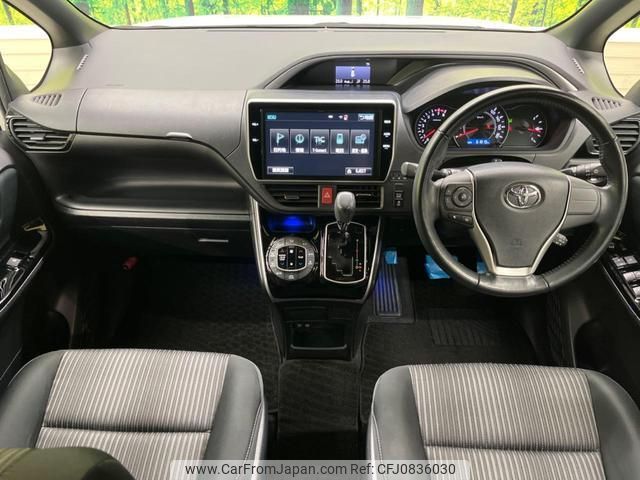 toyota voxy 2018 quick_quick_ZRR80W_ZRR80-0394232 image 2