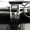 toyota voxy 2008 -TOYOTA--Voxy DBA-ZRR70W--ZRR70-0125077---TOYOTA--Voxy DBA-ZRR70W--ZRR70-0125077- image 3