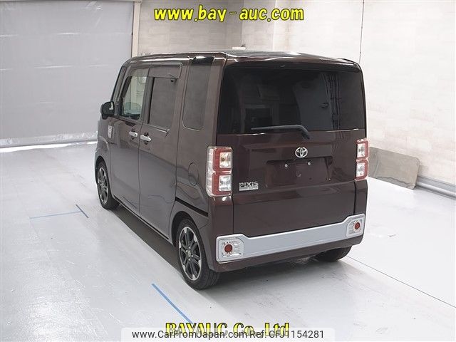 toyota pixis-mega 2016 -TOYOTA--Pixis Mega LA700A-0002765---TOYOTA--Pixis Mega LA700A-0002765- image 2