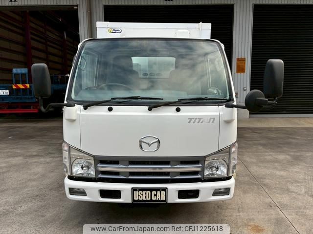 mazda titan 2013 GOO_NET_EXCHANGE_0700520A30250531W002 image 2