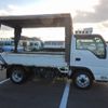 isuzu-elf-truck-2016-12147-car_8baaa7f6-667e-4bfb-ac2e-4264873670d4