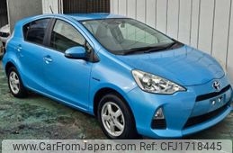 toyota aqua 2012 CFJ1718445
