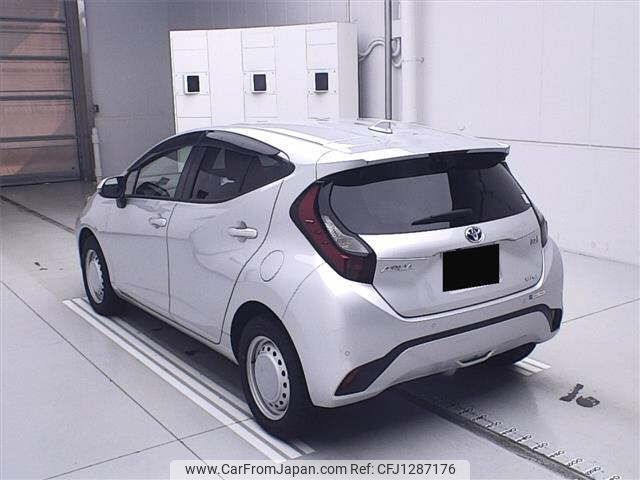 toyota aqua 2022 -TOYOTA--AQUA MXPK16-2012090---TOYOTA--AQUA MXPK16-2012090- image 2
