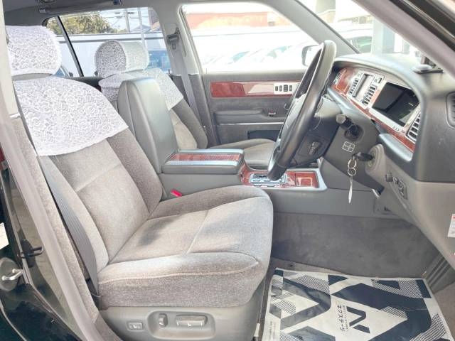 Used TOYOTA CENTURY 2003/Jun CFJ8879391 in good condition for sale