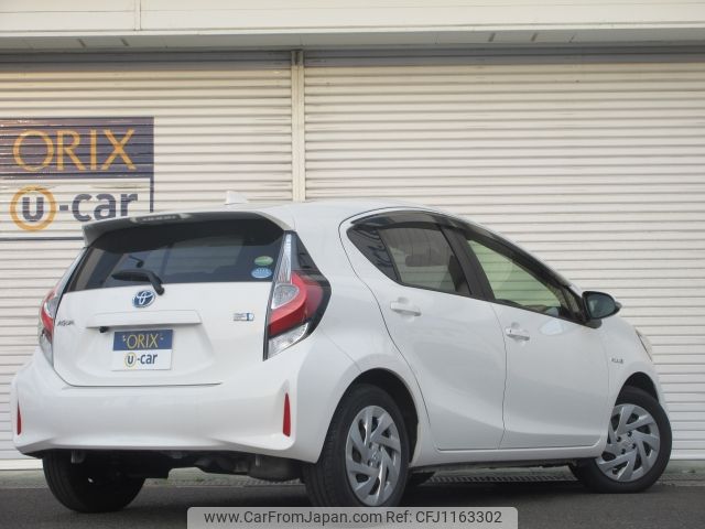 toyota aqua 2017 CFJ1163302 image 2