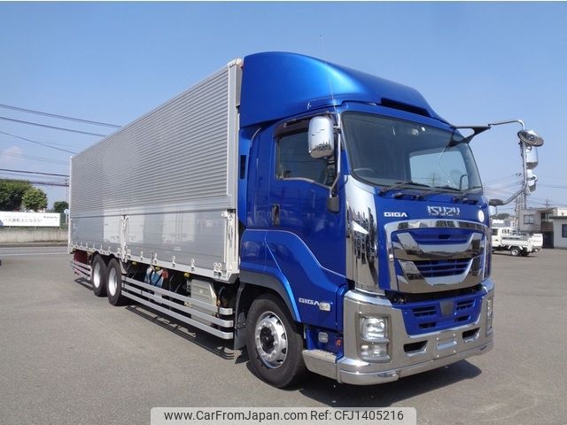 isuzu giga 2017 CFJ1405216 image 1