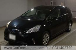 toyota prius-α 2012 CFJ1402720