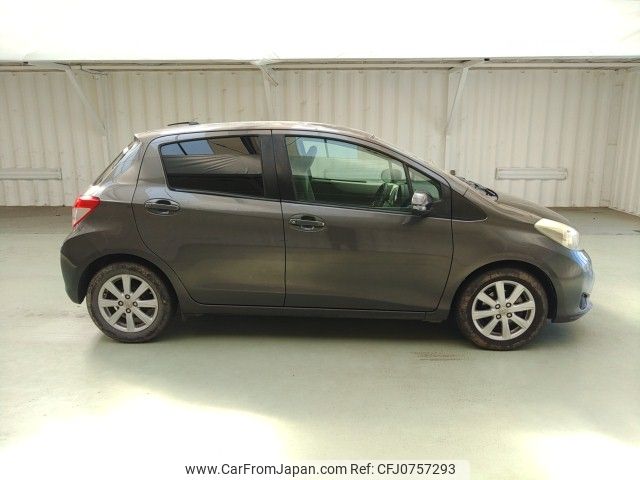 toyota vitz 2012 ENHANCEAUTO_1_ea294697 image 2