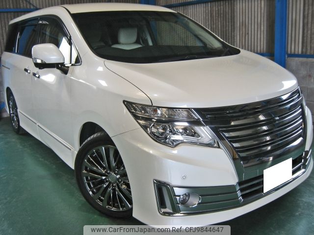 nissan elgrand 2018 CFJ9844647 image 1