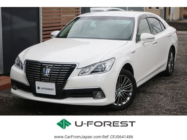 toyota crown 2014 -TOYOTA--Crown DAA-AWS211--AWS211-6002250---TOYOTA--Crown DAA-AWS211--AWS211-6002250- image 1