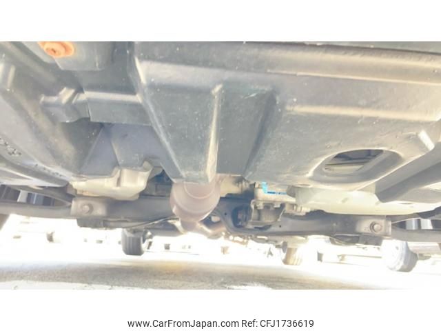 toyota vitz 2017 CFJ1736619 image 2