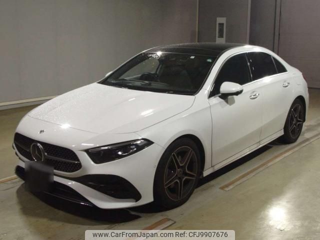 mercedes-benz a-class 2023 quick_quick_3DA-177112_W1K1771122J409106 image 1