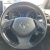 toyota c-hr 2017 quick_quick_DAA-ZYX10_ZYX10-2046486 image 15