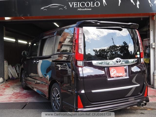 toyota noah 2014 GOO_JP_700100243030241020001 image 2