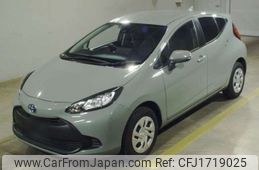 toyota aqua 2022 CFJ1719025