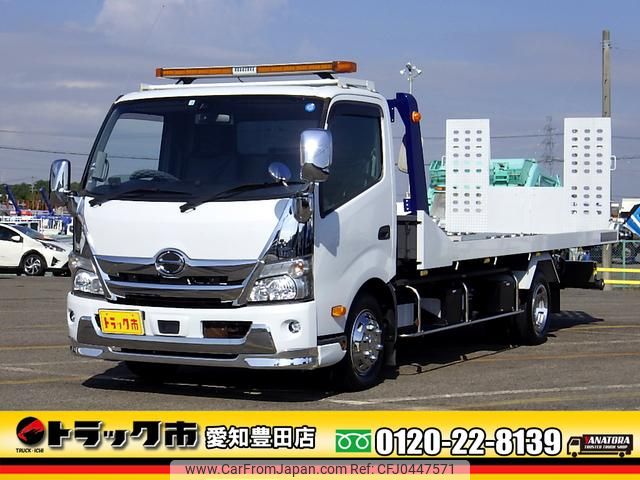 hino dutro 2018 GOO_NET_EXCHANGE_0206393A30241114W003 image 1