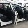 toyota prius-α 2016 CFJ1554803 image 11