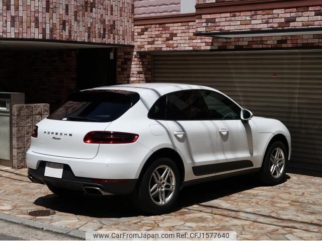 porsche macan 2017 CFJ1577640 image 2