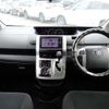 toyota noah 2013 504928-250627145052 image 8