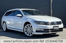 volkswagen passat-variant 2017 -VOLKSWAGEN--VW Passat Variant ABA-3CCHH--WVWZZZ3CZHE006251---VOLKSWAGEN--VW Passat Variant ABA-3CCHH--WVWZZZ3CZHE006251-