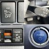 toyota voxy 2015 504928-930261 image 4