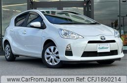 toyota aqua 2014 CFJ1860214