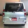 toyota noah 2005 BD30122A6692 image 6