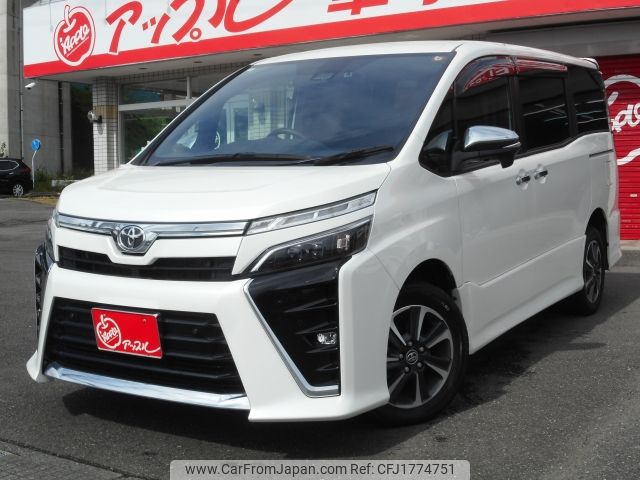 toyota voxy 2020 CFJ1774751 image 1