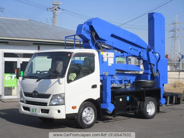 hino dutro 2013 GOO_NET_EXCHANGE_0403732A30250115W001 image 1