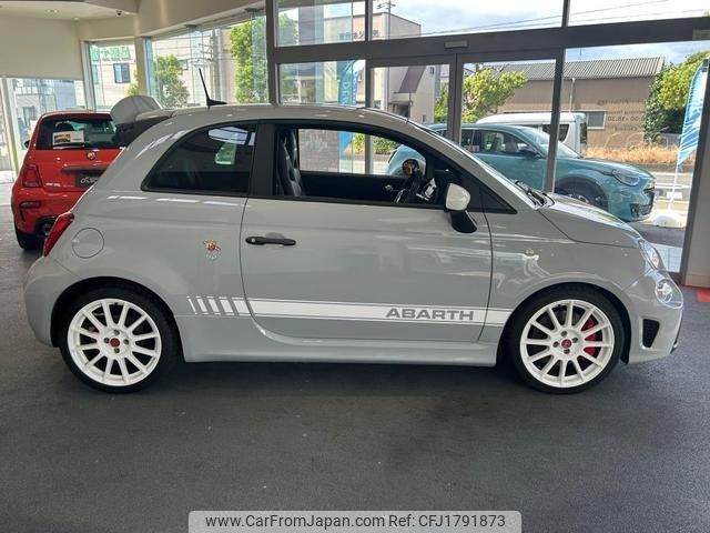abarth 695 2022 CFJ1791873 image 2