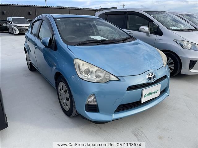 toyota aqua 2012 -TOYOTA--AQUA DAA-NHP10--NHP10-2101206---TOYOTA--AQUA DAA-NHP10--NHP10-2101206- image 1