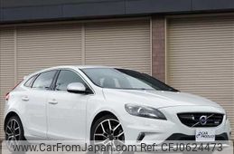 volvo v40 2014 -VOLVO 【静岡 335ﾔ326】--Volvo V40 MB5204T--E2141245---VOLVO 【静岡 335ﾔ326】--Volvo V40 MB5204T--E2141245-