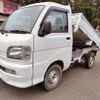 daihatsu hijet-truck 2004 GOO_JP_700090373030250701003 image 1