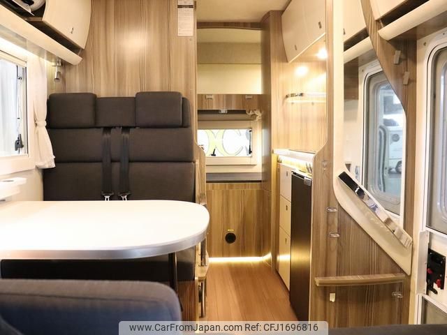 toyota camroad 2017 CFJ1696816 image 2