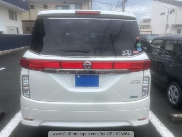 nissan elgrand 2013 CFJ1826064 image 2