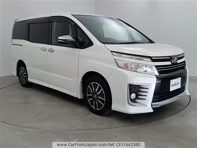 toyota voxy 2015 CFJ1642380 image 1