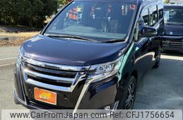 toyota esquire 2019 CFJ1756654