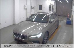 volvo v60 2018 CFJ1582329