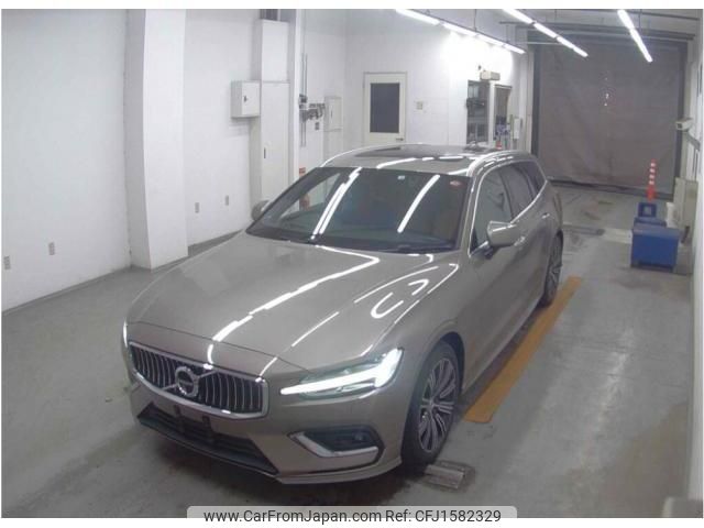 volvo v60 2018 CFJ1582329 image 1