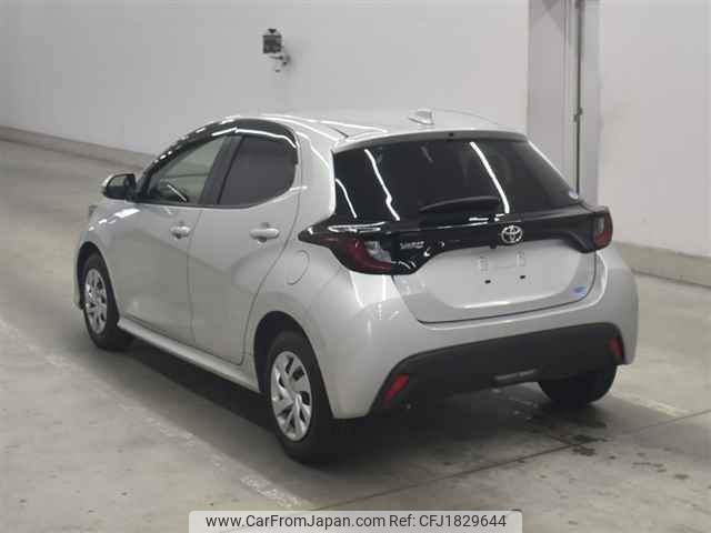 toyota yaris undefined CFJ1829644 image 2
