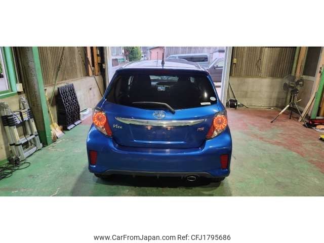 toyota vitz 2014 CFJ1795686 image 2